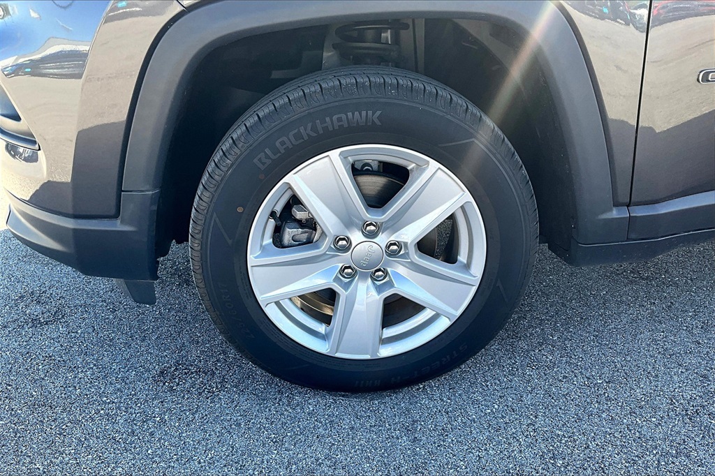 2022 Jeep Compass Latitude - Photo 7