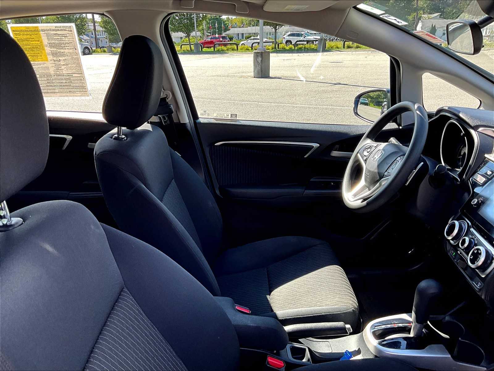 2020 Honda Fit EX - Photo 11