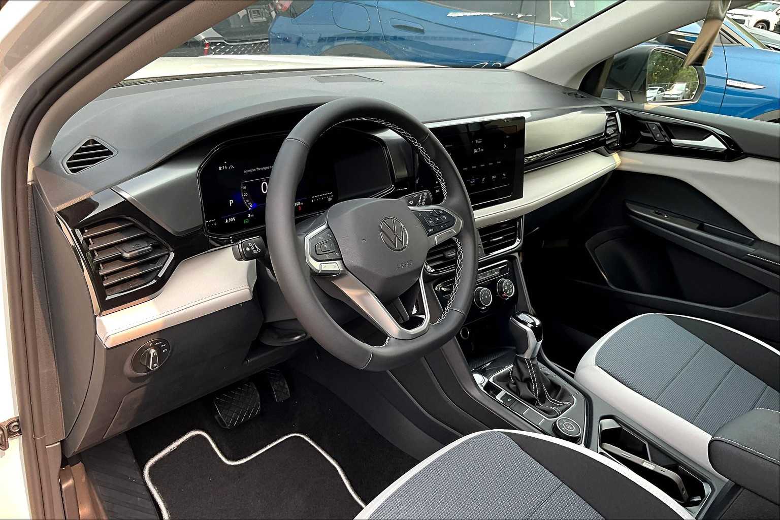 2025 Volkswagen Taos S - Photo 9