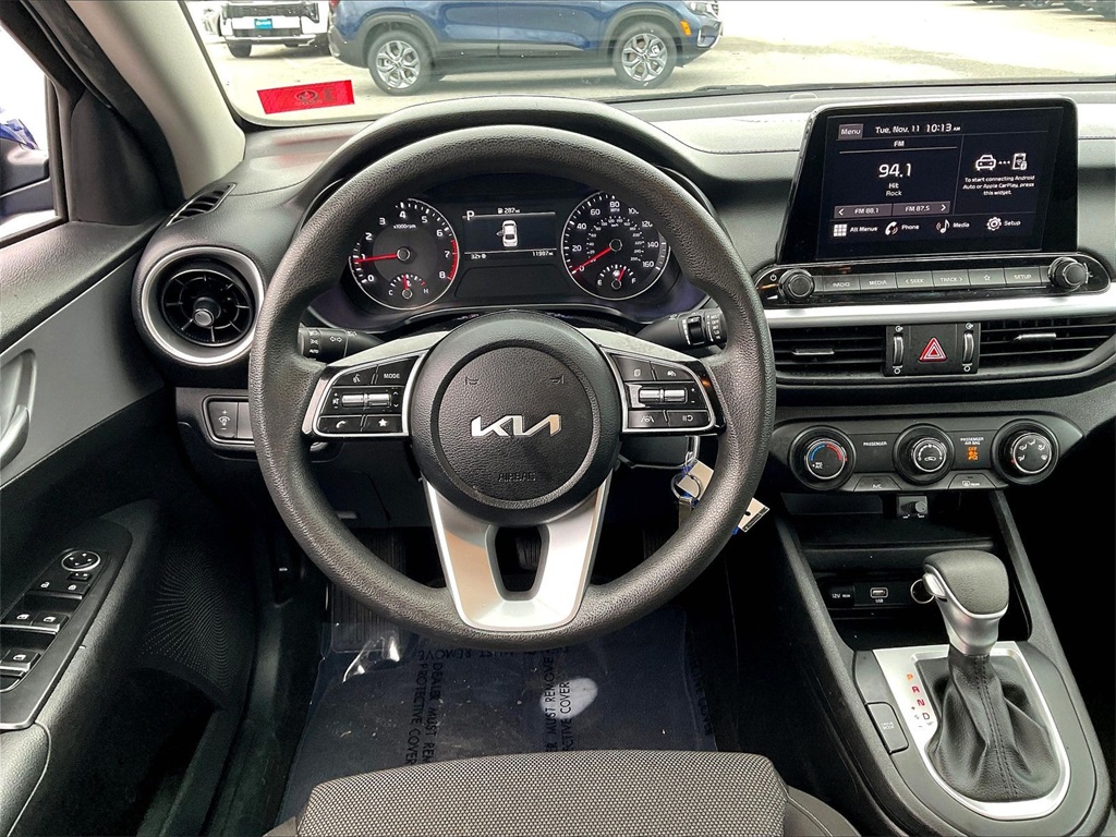 2023 Kia Forte LXS - Photo 16