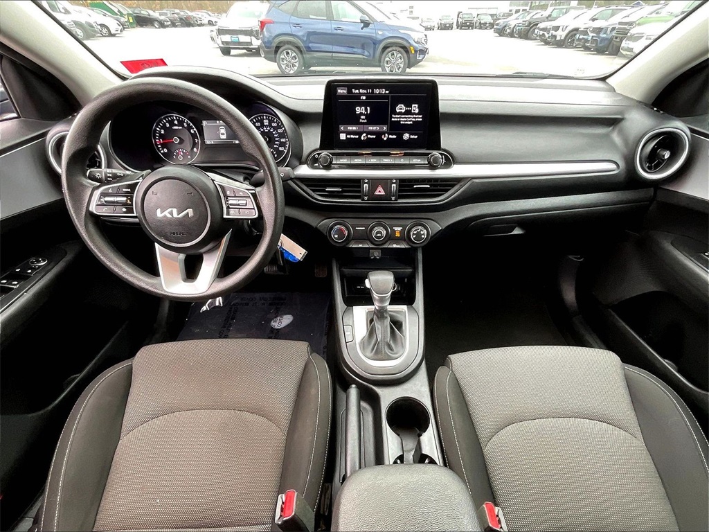 2023 Kia Forte LXS - Photo 20