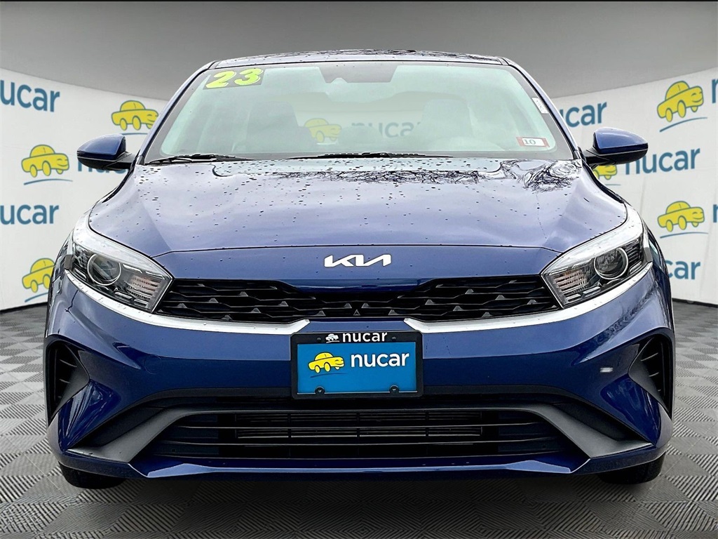 2023 Kia Forte LXS - Photo 2