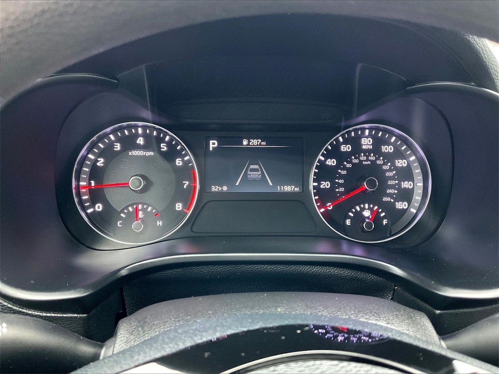 2023 Kia Forte LXS - Photo 23