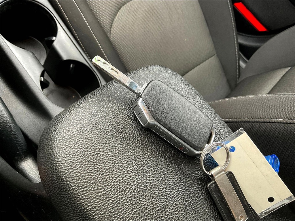 2023 Kia Forte LXS - Photo 25