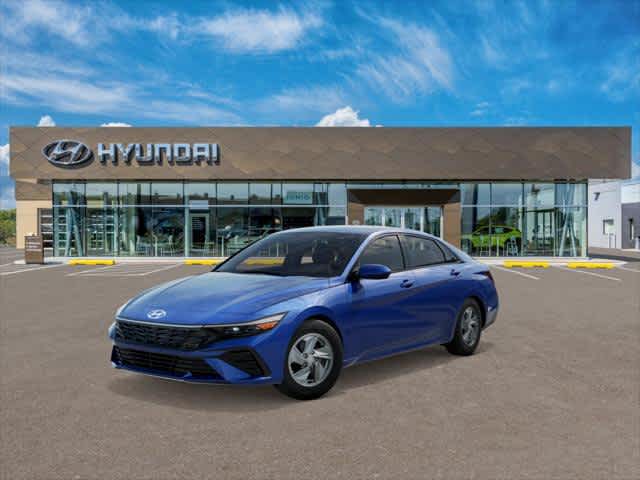 2025 Hyundai Elantra SE - Photo 2