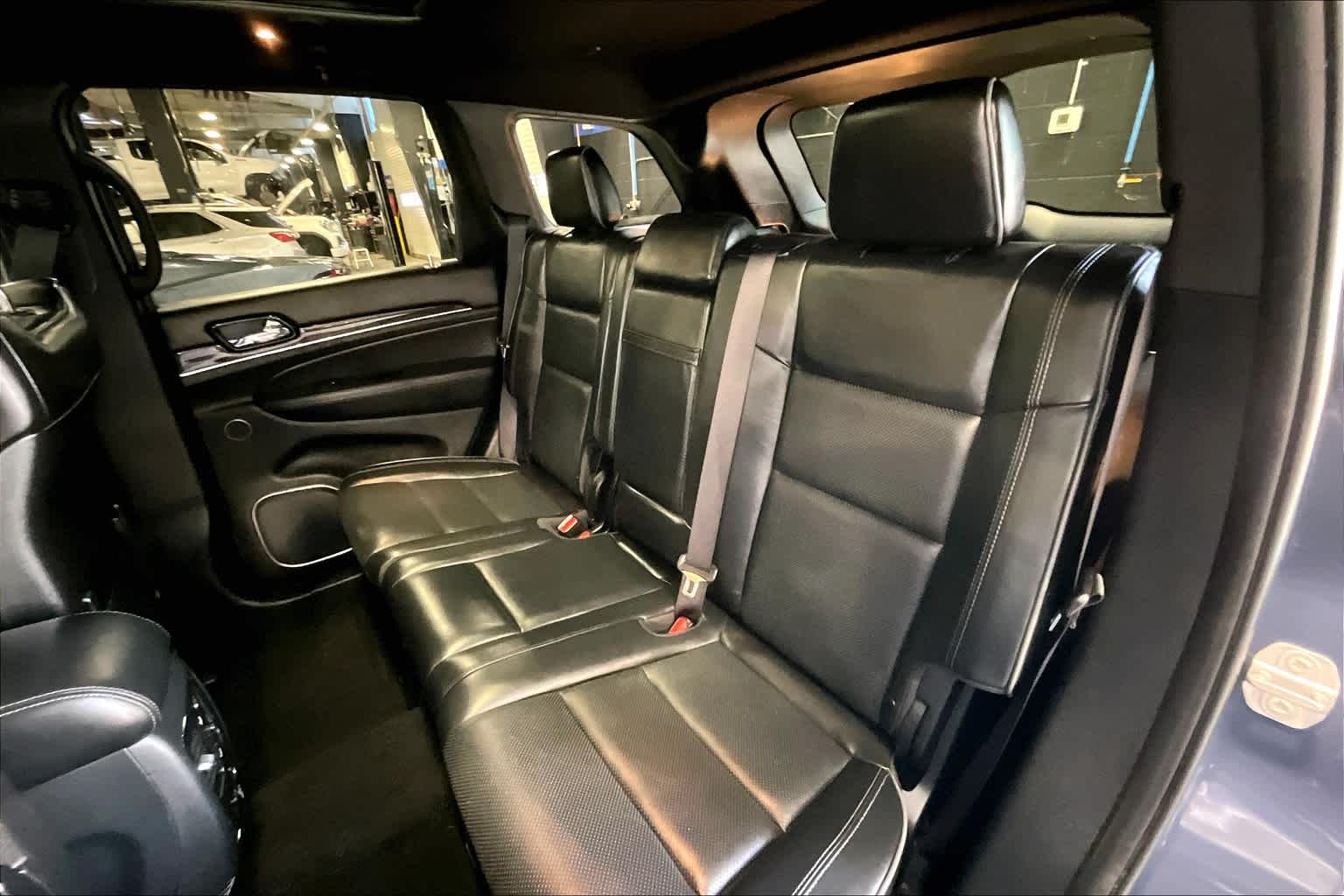 2020 Jeep Grand Cherokee Overland - Photo 15