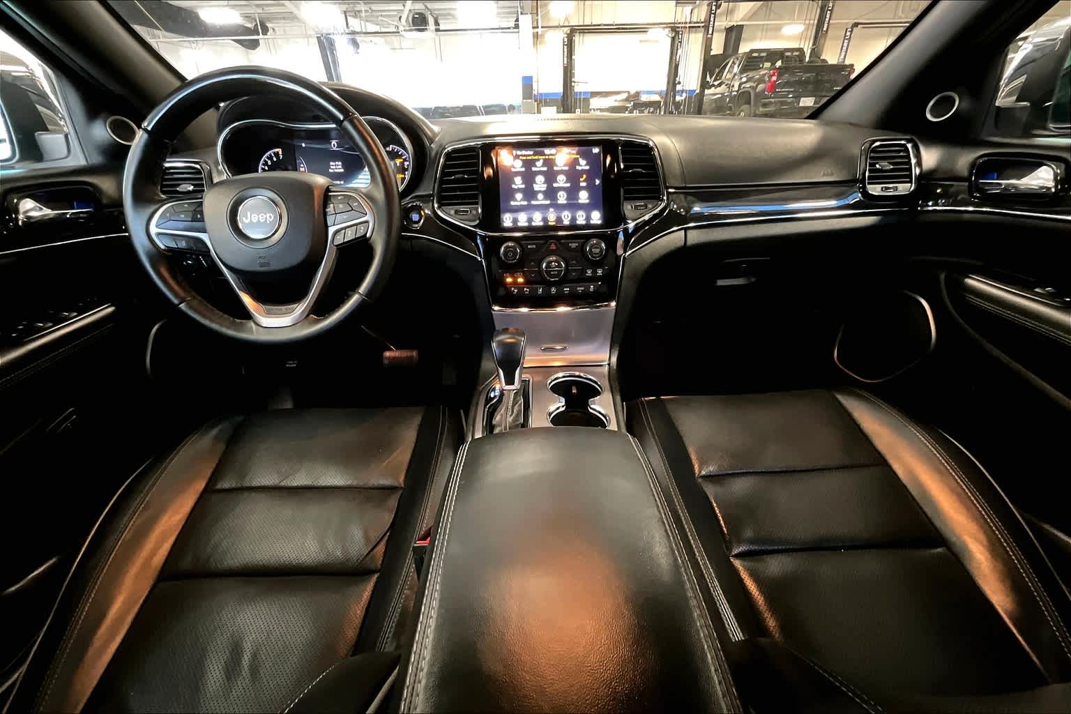 2020 Jeep Grand Cherokee Overland - Photo 22