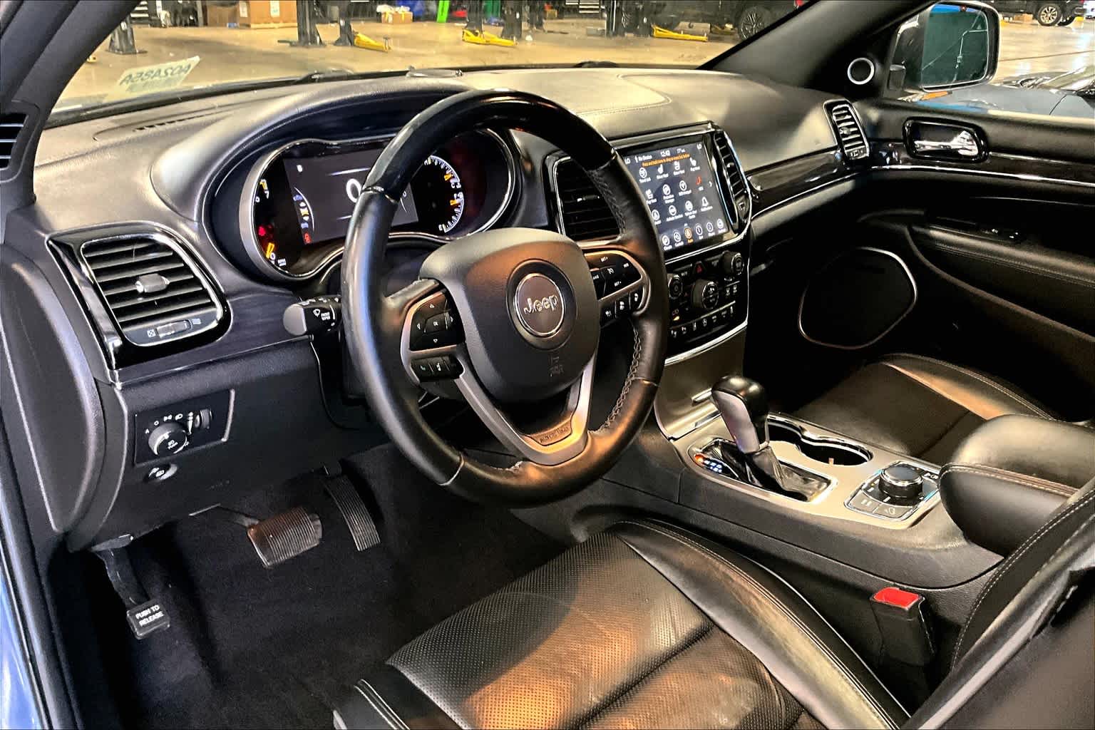 2020 Jeep Grand Cherokee Overland - Photo 8