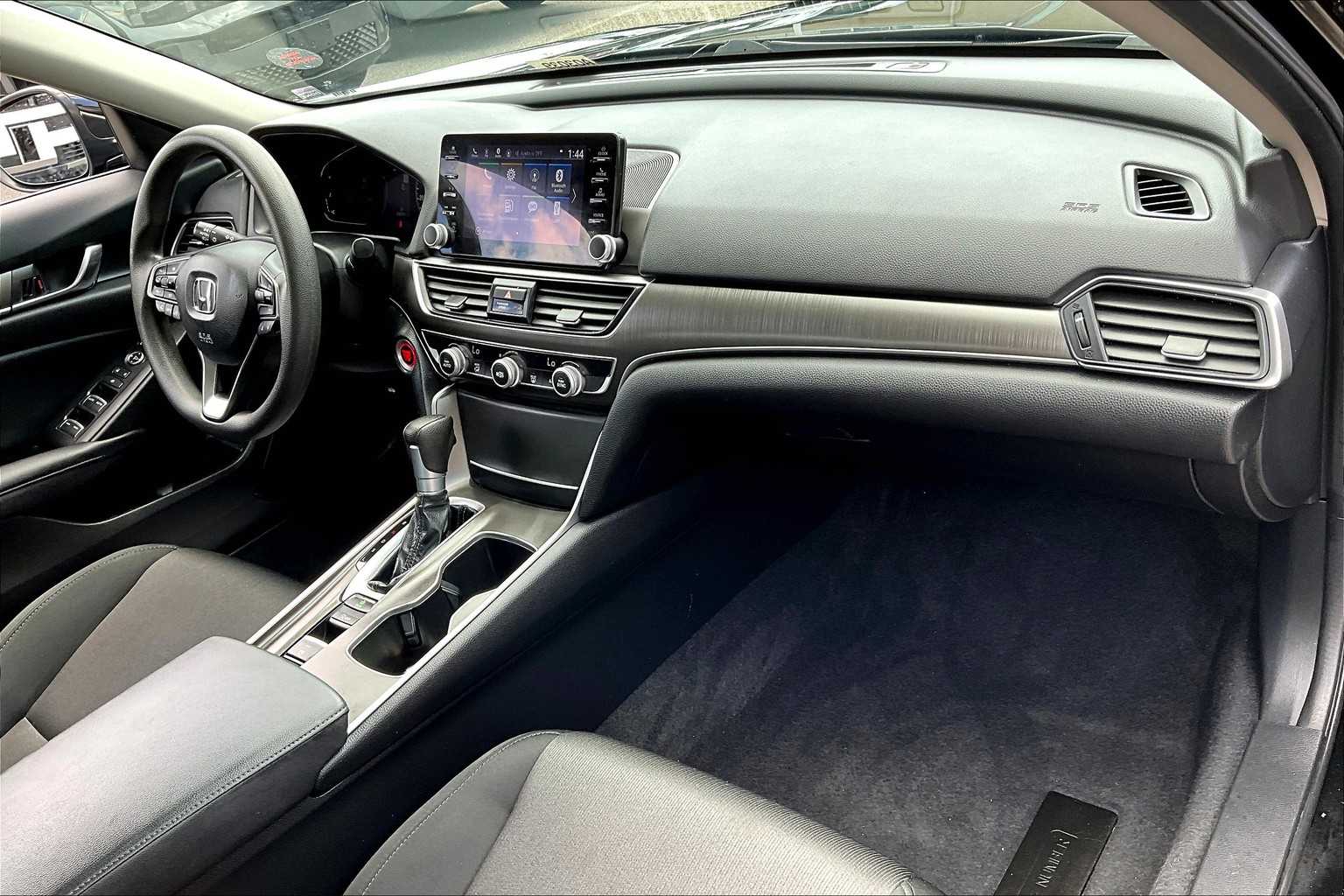 2022 Honda Accord LX - Photo 14