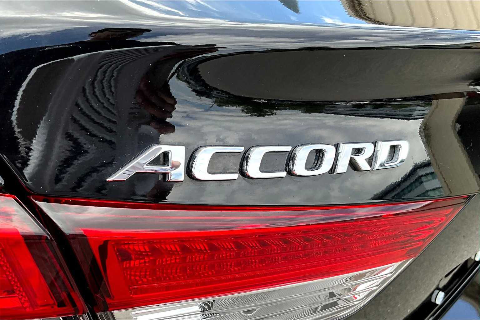 2022 Honda Accord LX - Photo 26