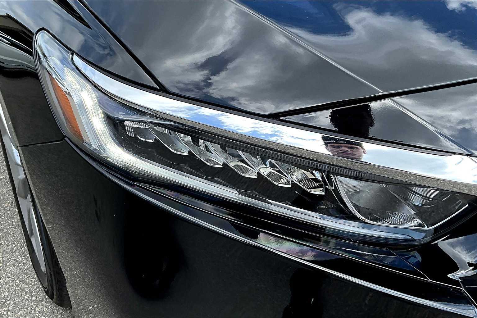 2022 Honda Accord LX - Photo 30