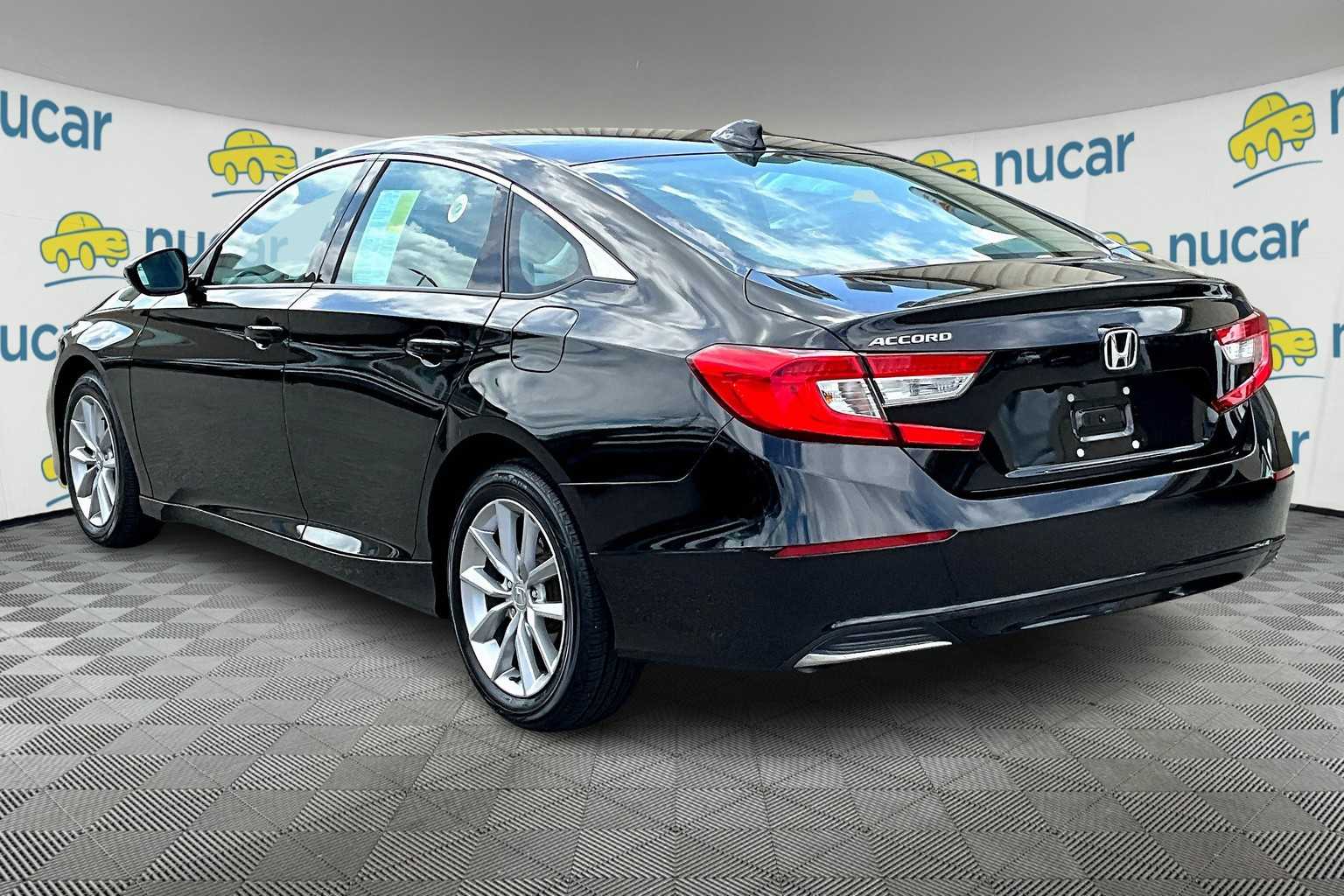 2022 Honda Accord LX - Photo 4