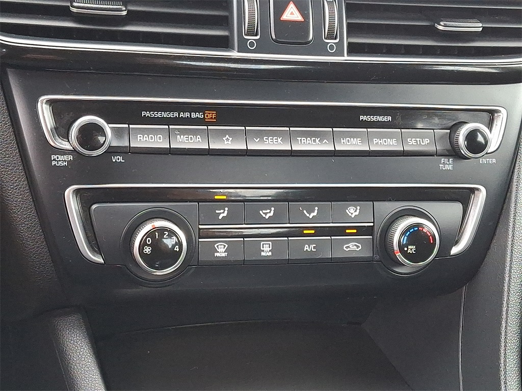 2020 Kia Optima LX - Photo 17