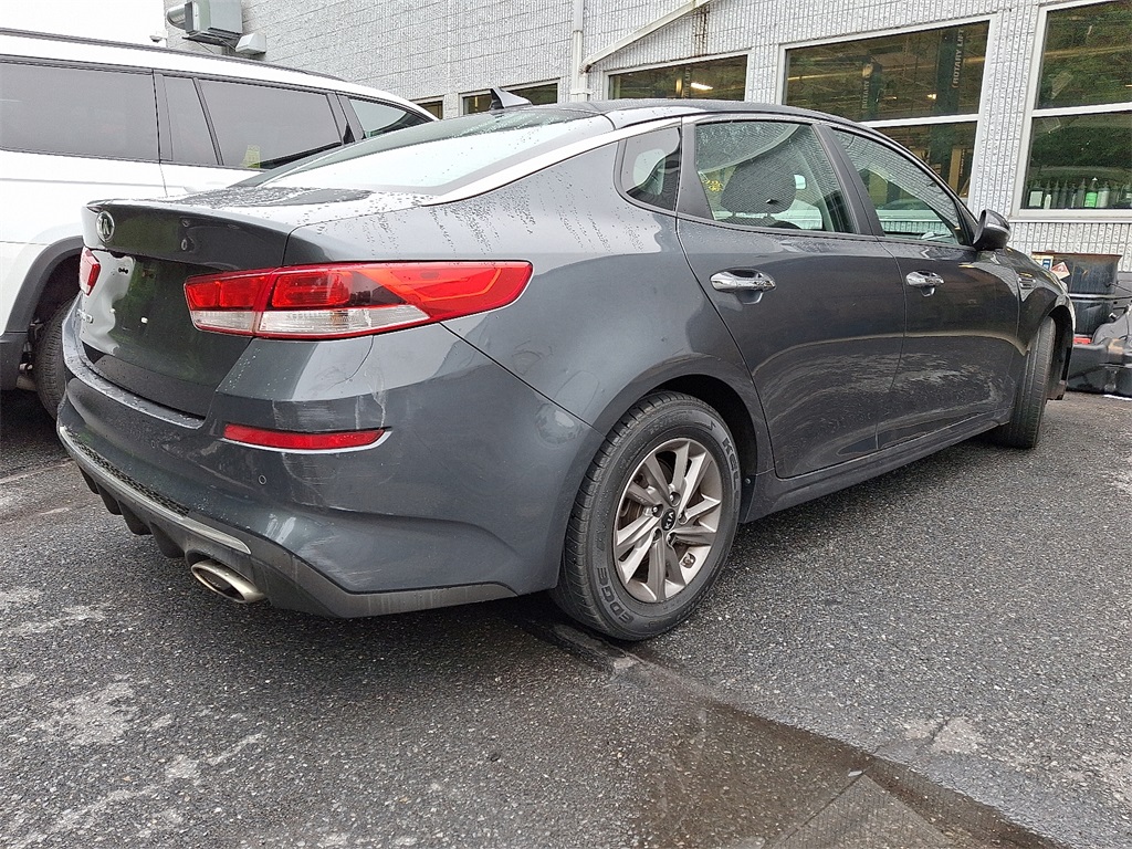2020 Kia Optima LX - Photo 5