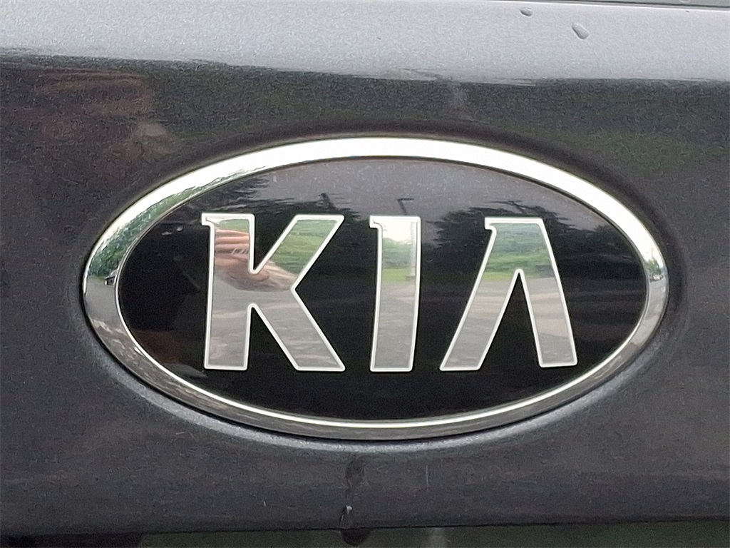2020 Kia Optima LX - Photo 9