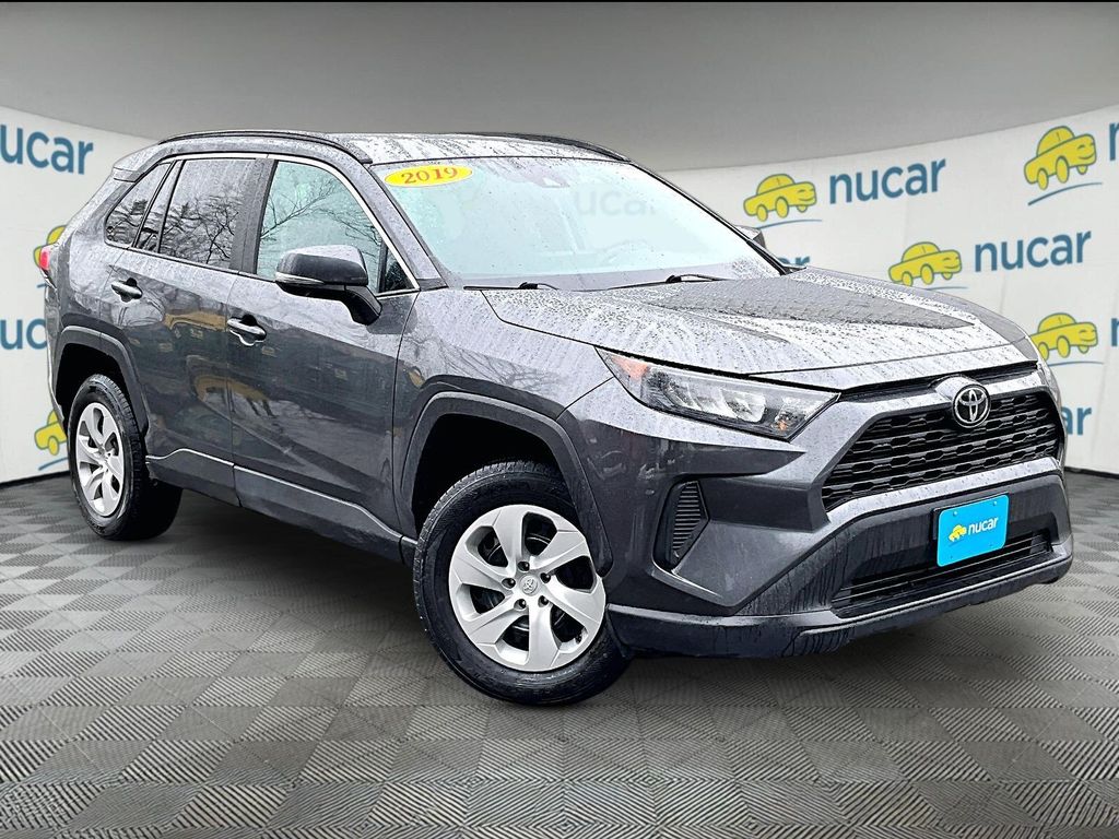 2019 Toyota RAV4 LE