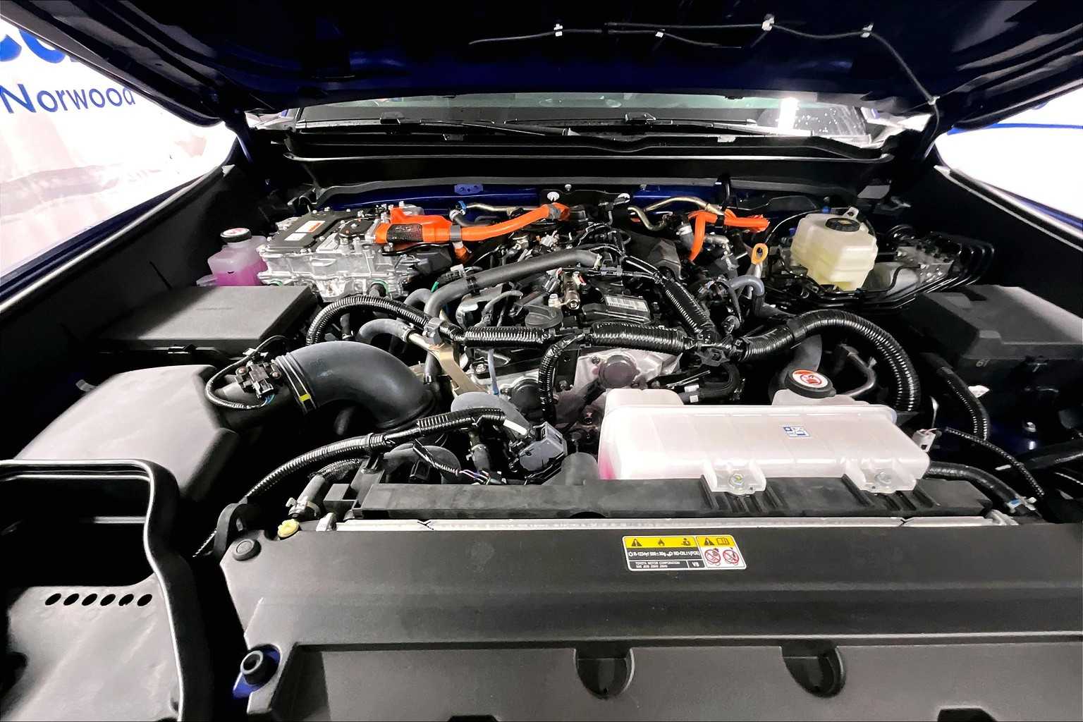 2025 Toyota Tacoma TRD Off Road Hybrid - Photo 16