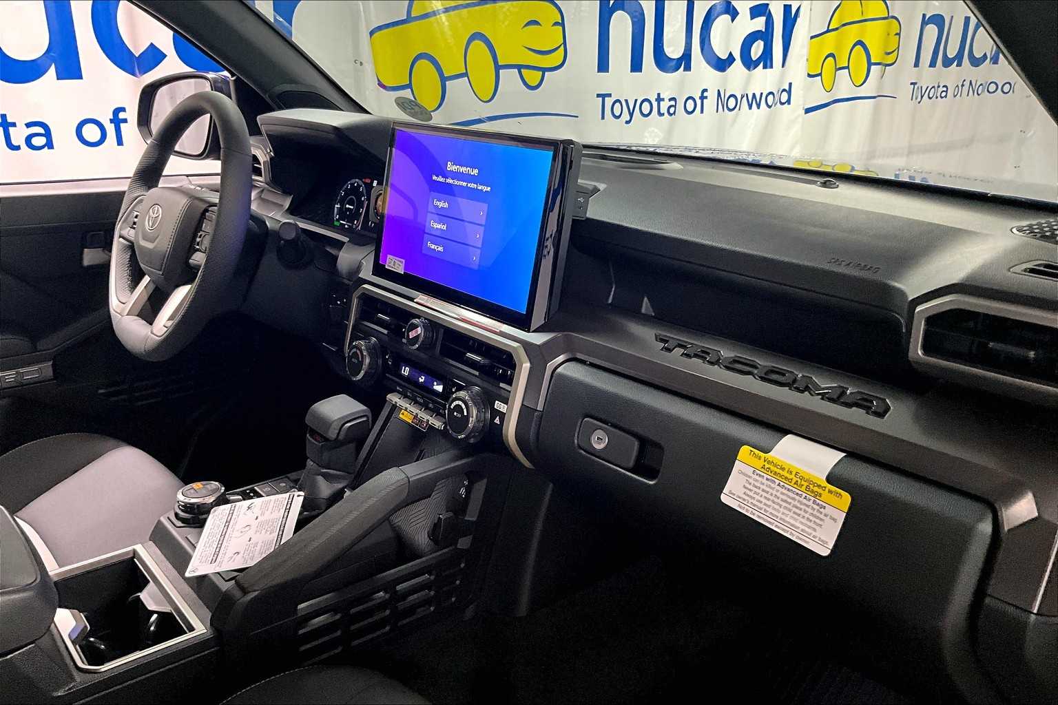 2025 Toyota Tacoma TRD Off Road Hybrid - Photo 10