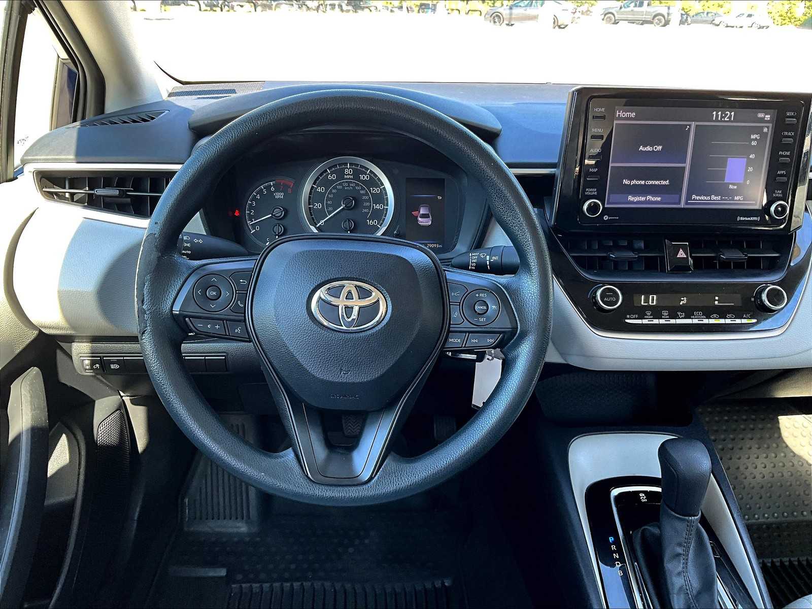 2022 Toyota Corolla LE - Photo 17