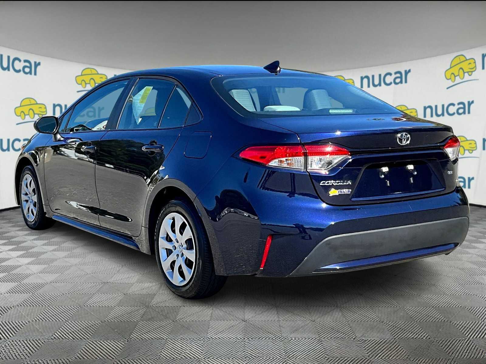 2022 Toyota Corolla LE - Photo 4