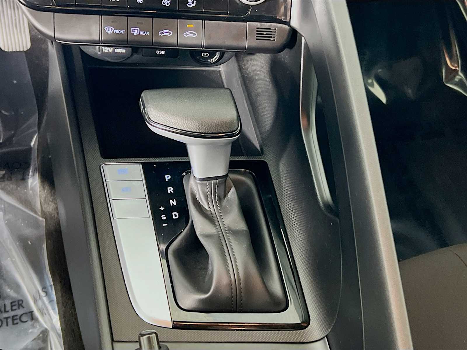 2023 Hyundai Elantra SEL - Photo 16