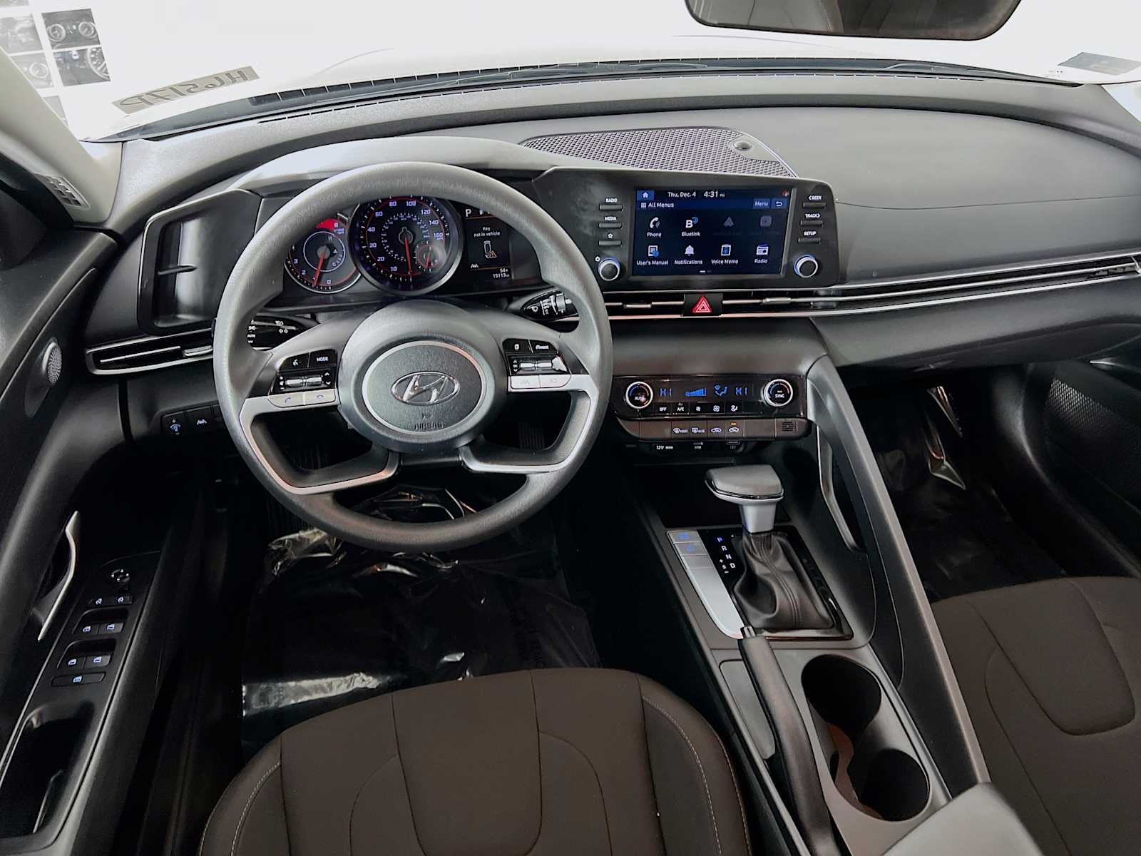 2023 Hyundai Elantra SEL - Photo 21