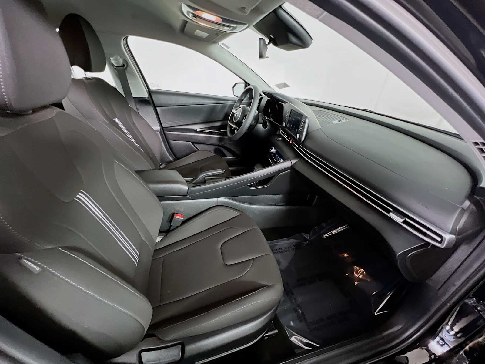 2023 Hyundai Elantra SEL - Photo 26