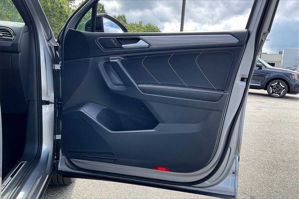 2024 Volkswagen Tiguan 2.0T SE R-Line Black - Photo 11