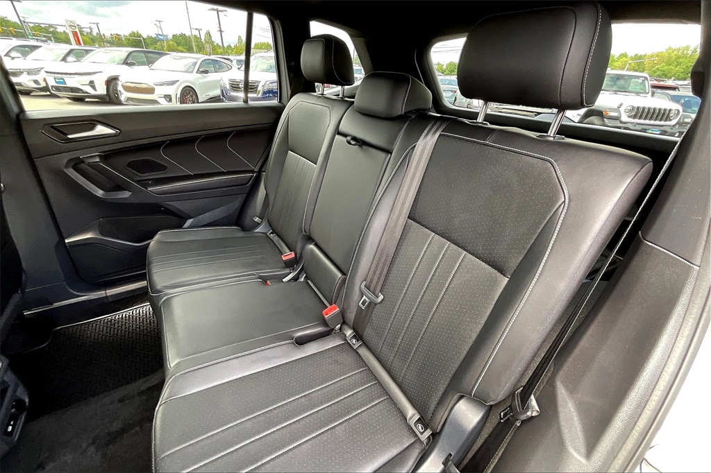 2024 Volkswagen Tiguan 2.0T SE R-Line Black - Photo 14