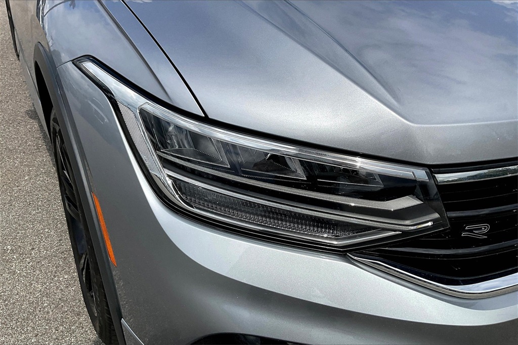 2024 Volkswagen Tiguan 2.0T SE R-Line Black - Photo 30