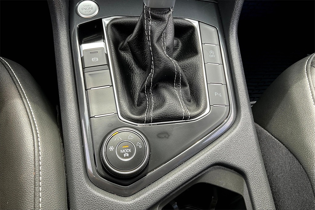 2024 Volkswagen Tiguan 2.0T SE R-Line Black - Photo 33