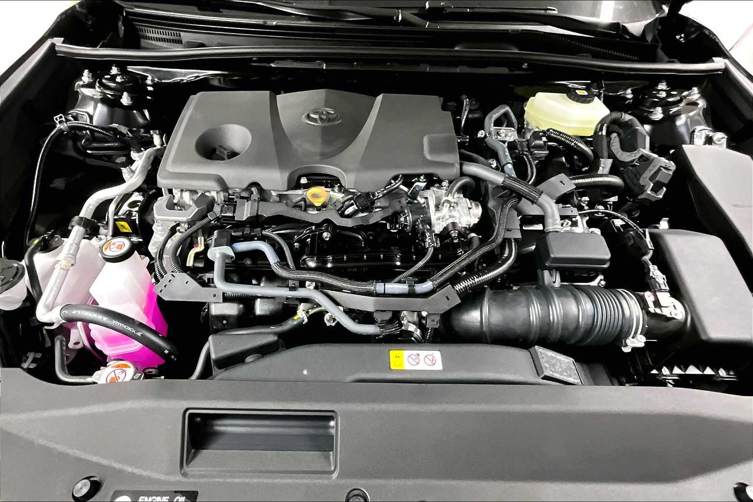 2025 Toyota Camry XLE - Photo 16