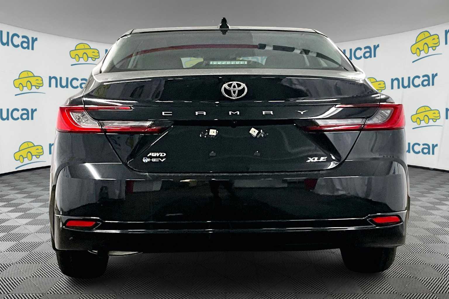 2025 Toyota Camry XLE - Photo 6