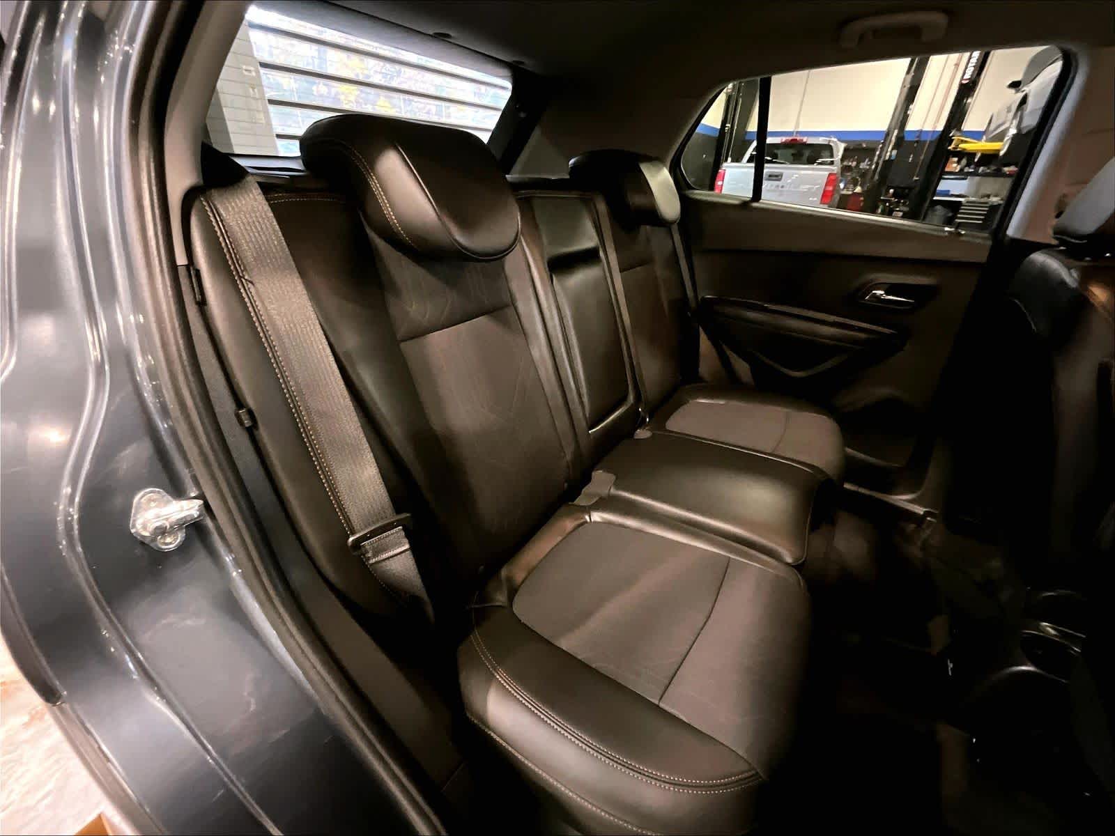 2022 Chevrolet Trax LT - Photo 16