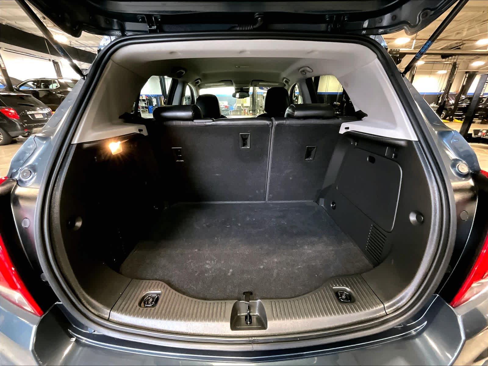 2022 Chevrolet Trax LT - Photo 17