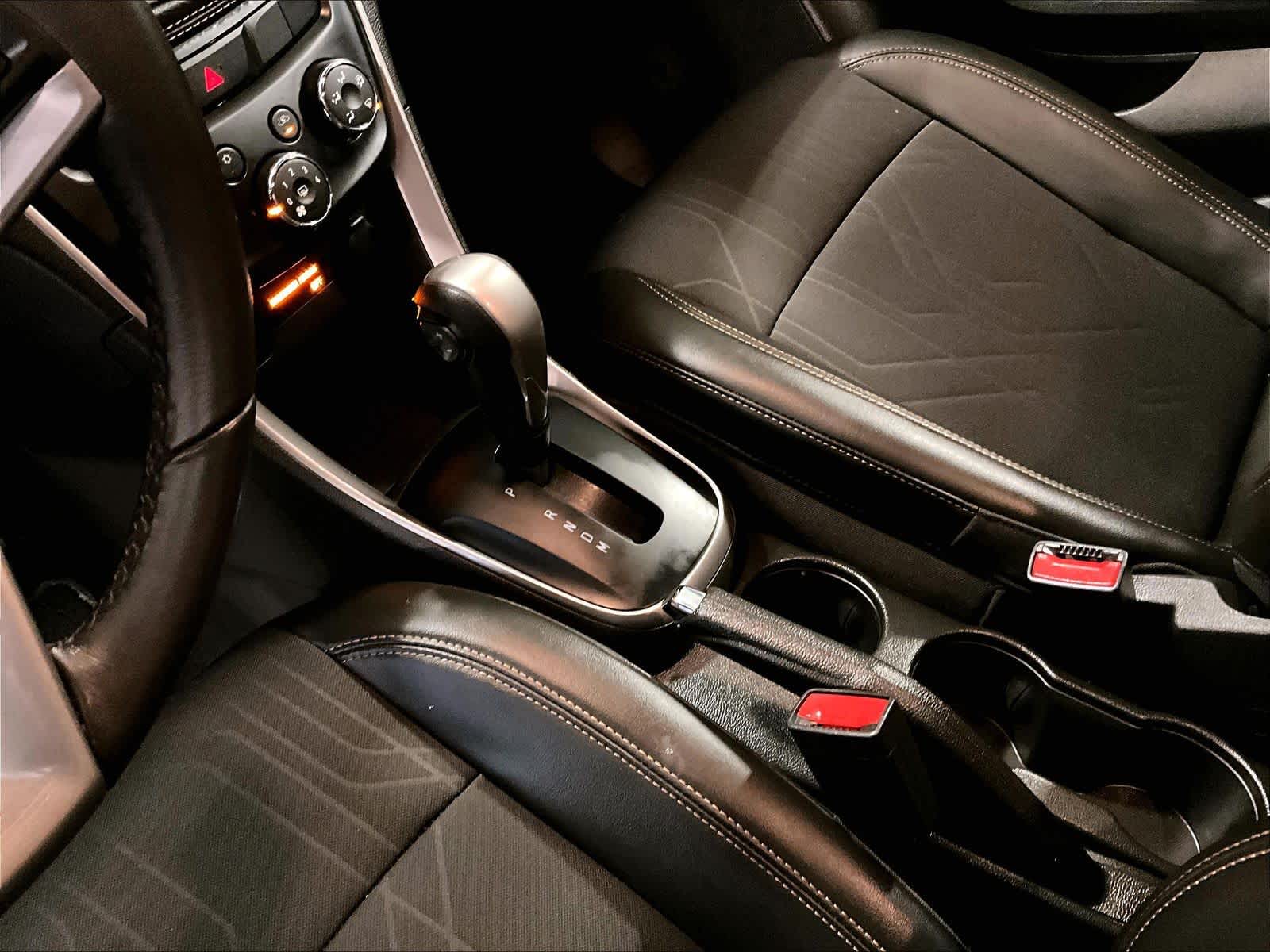 2022 Chevrolet Trax LT - Photo 21