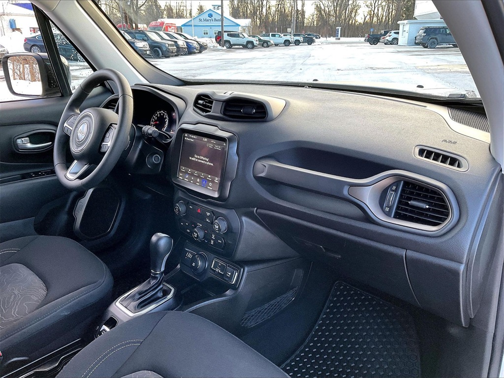 2023 Jeep Renegade  - Photo 14