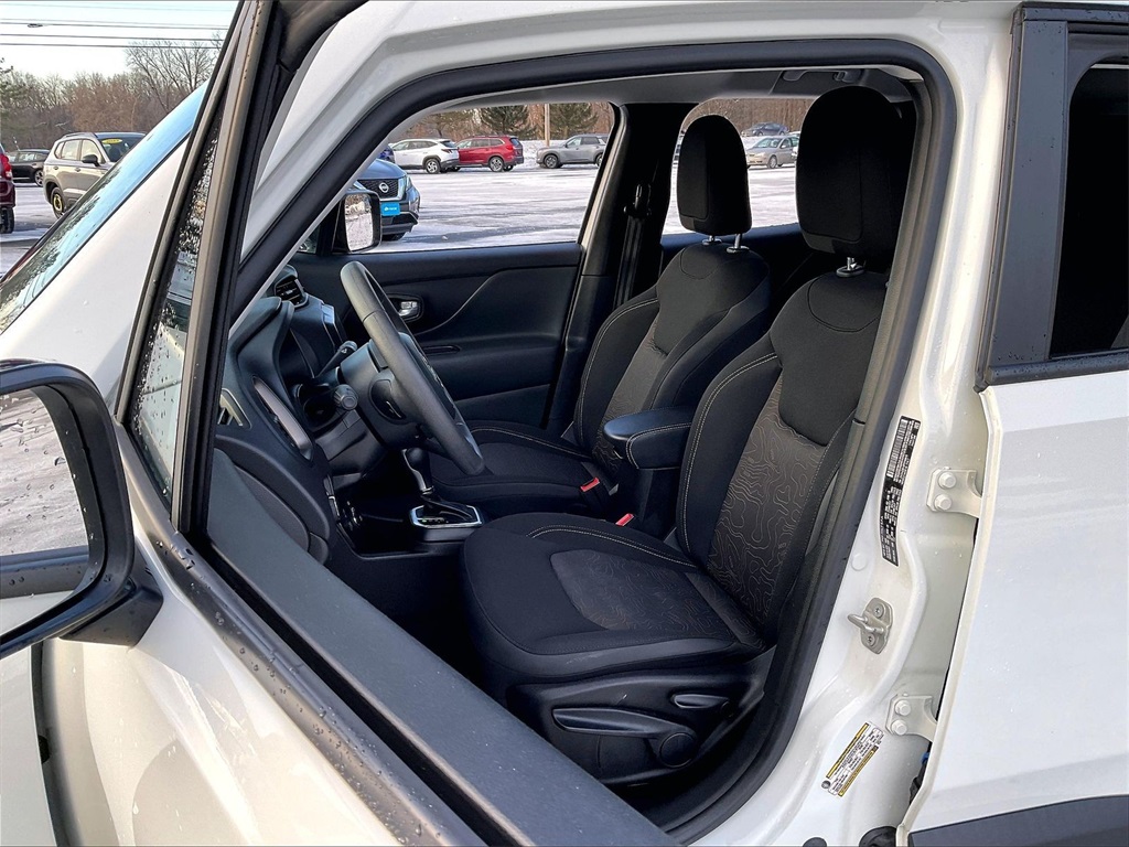 2023 Jeep Renegade  - Photo 10