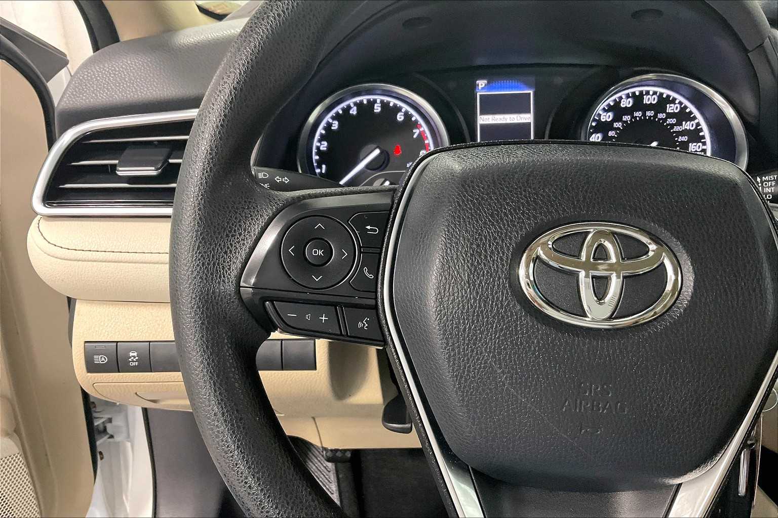 2018 Toyota Camry LE - Photo 22