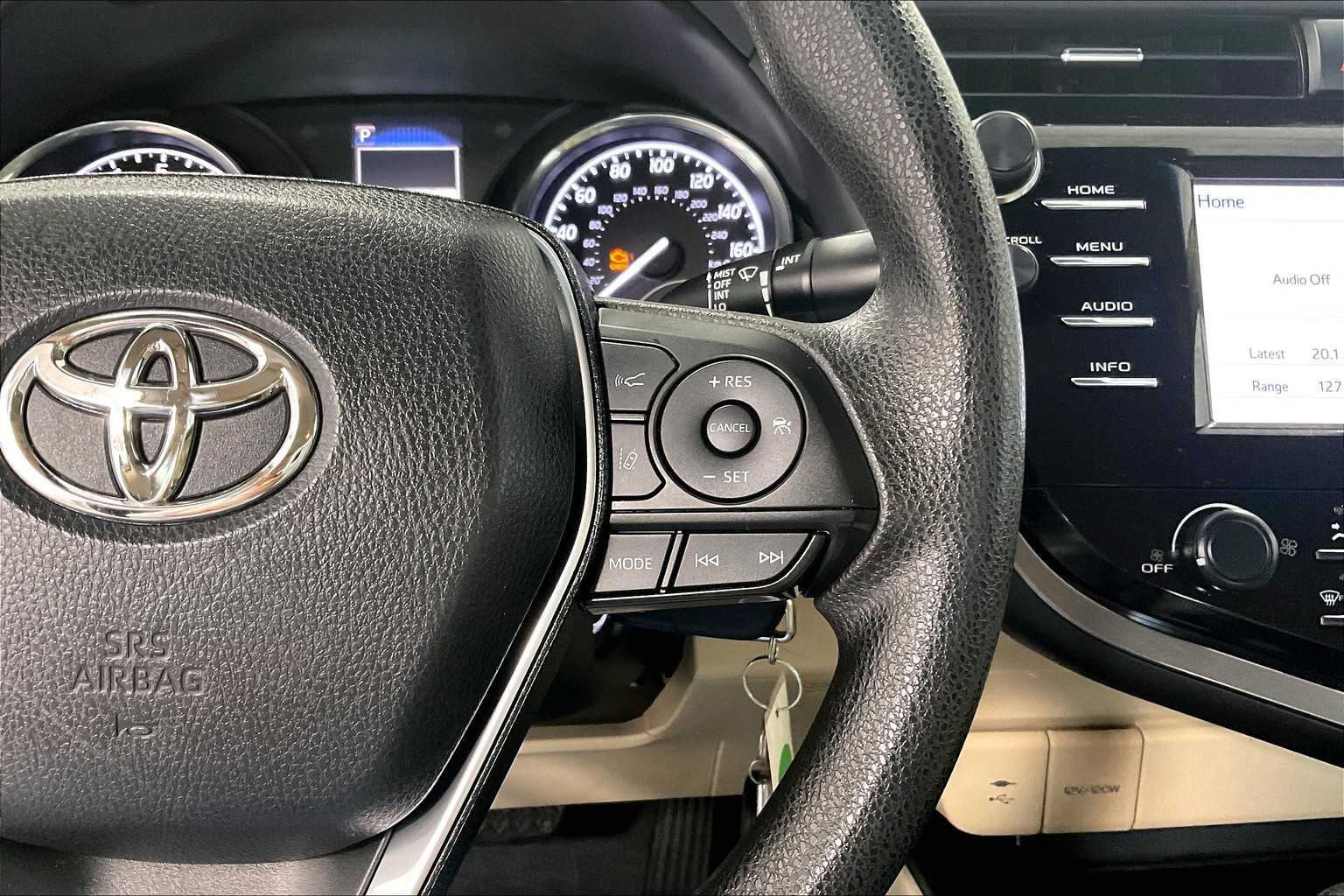 2018 Toyota Camry LE - Photo 23