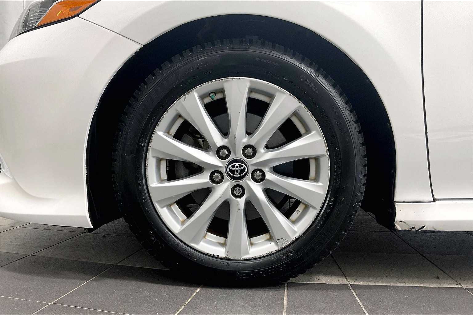 2018 Toyota Camry LE - Photo 7