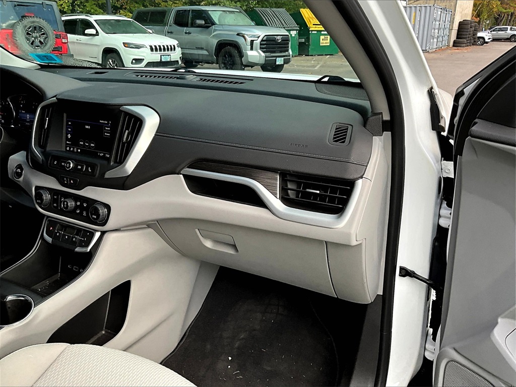 2023 GMC Terrain SLE - Photo 13
