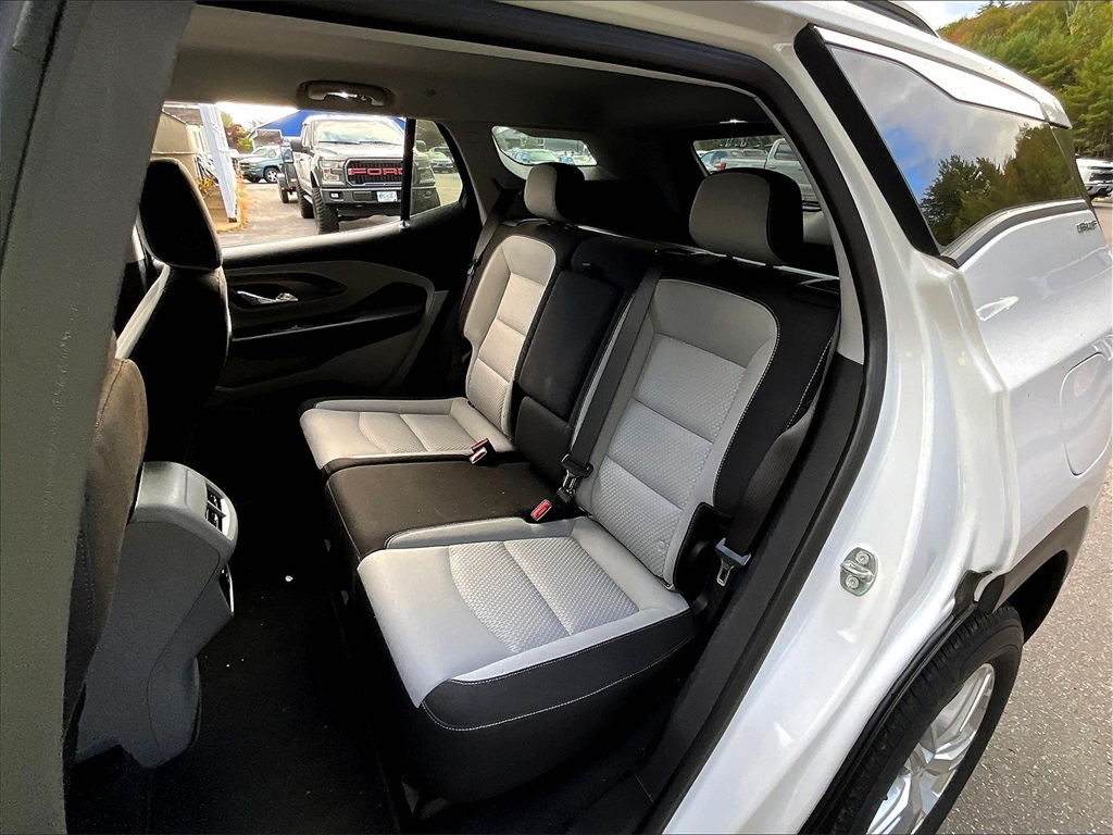2023 GMC Terrain SLE - Photo 15