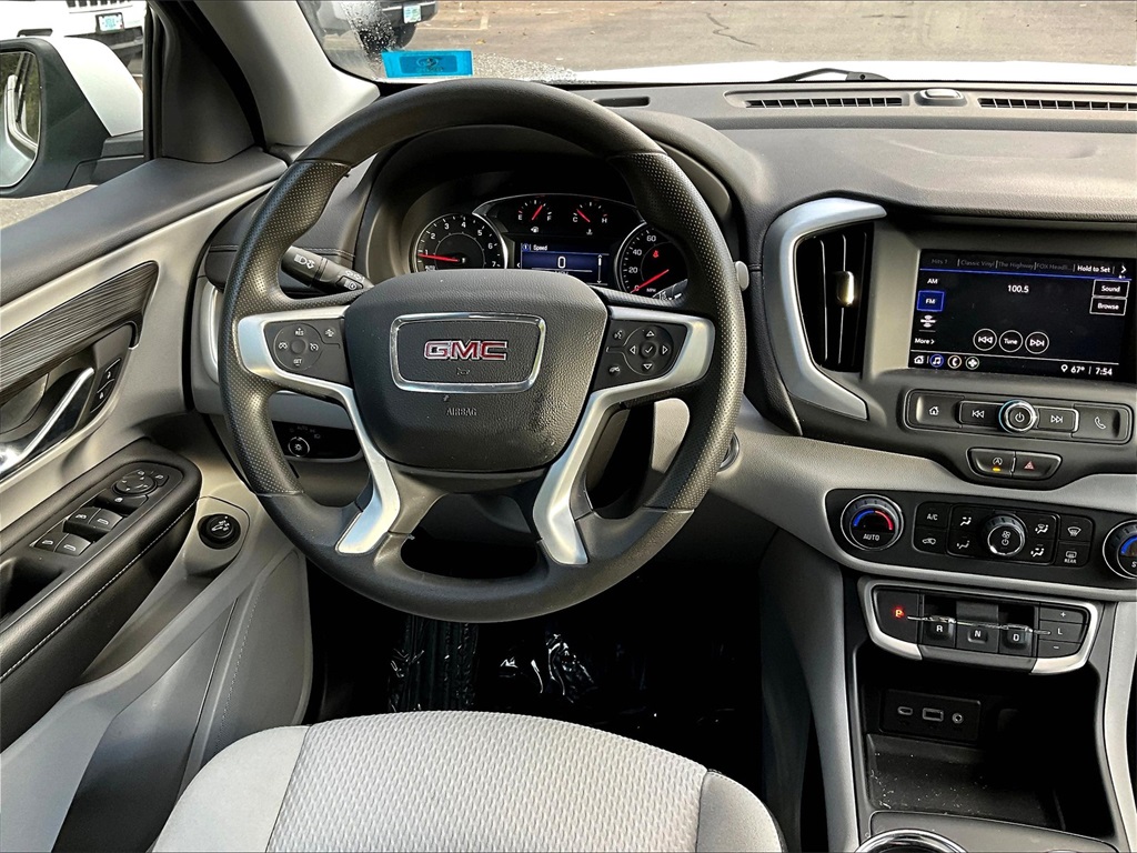 2023 GMC Terrain SLE - Photo 17