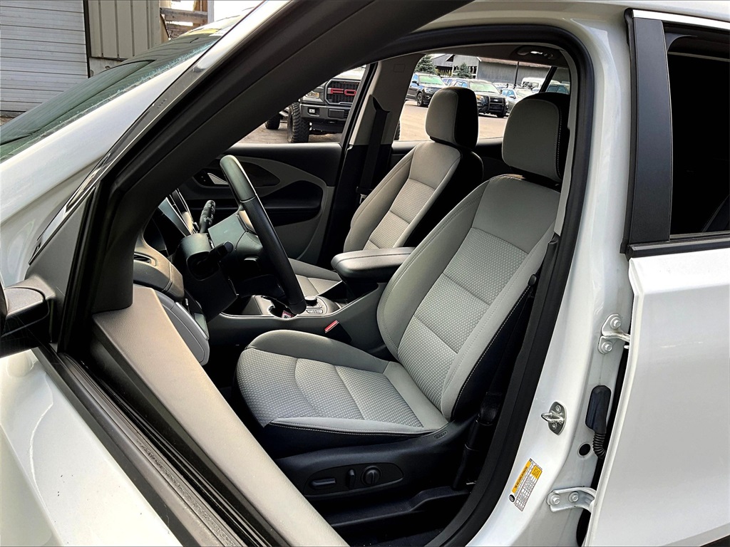 2023 GMC Terrain SLE - Photo 10