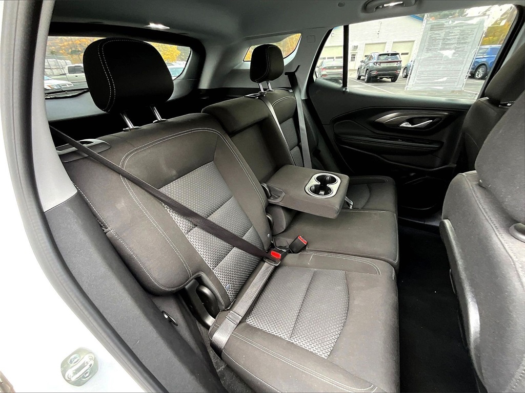 2024 GMC Terrain SLE - Photo 16