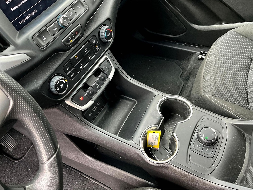 2024 GMC Terrain SLE - Photo 20