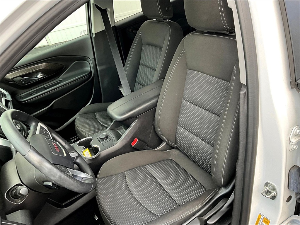 2024 GMC Terrain SLE - Photo 10