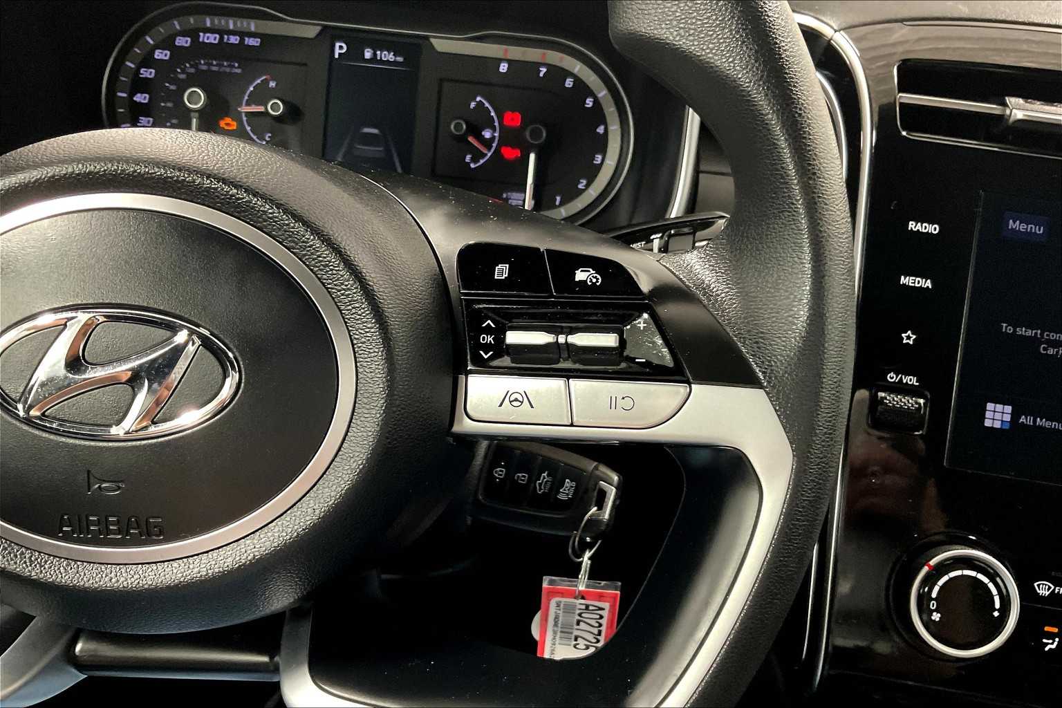 2024 Hyundai Santa Cruz SE - Photo 23
