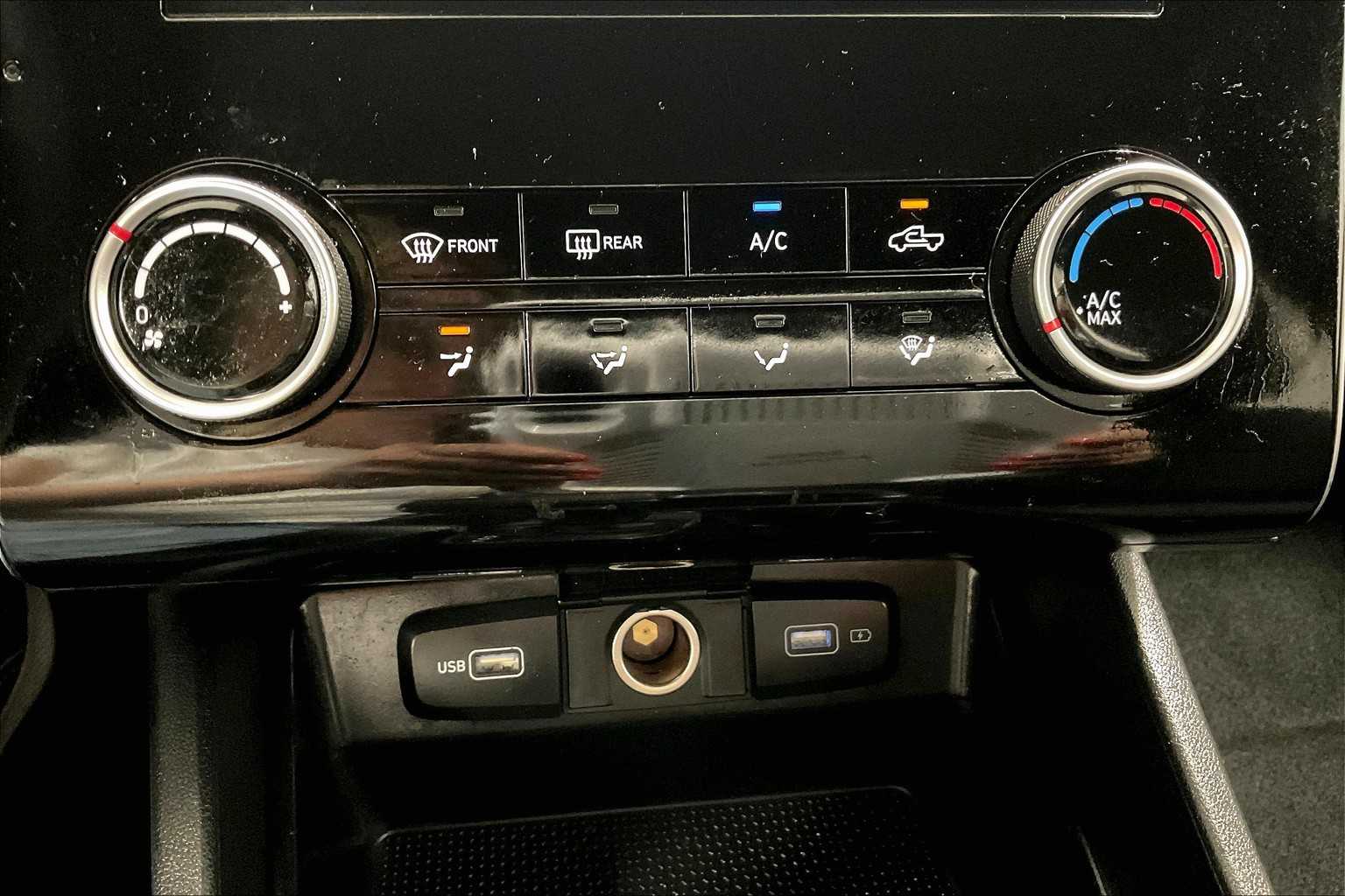 2024 Hyundai Santa Cruz SE - Photo 25